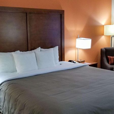 Econo Lodge Inn & Suites East Houston I-10 Eksteriør billede