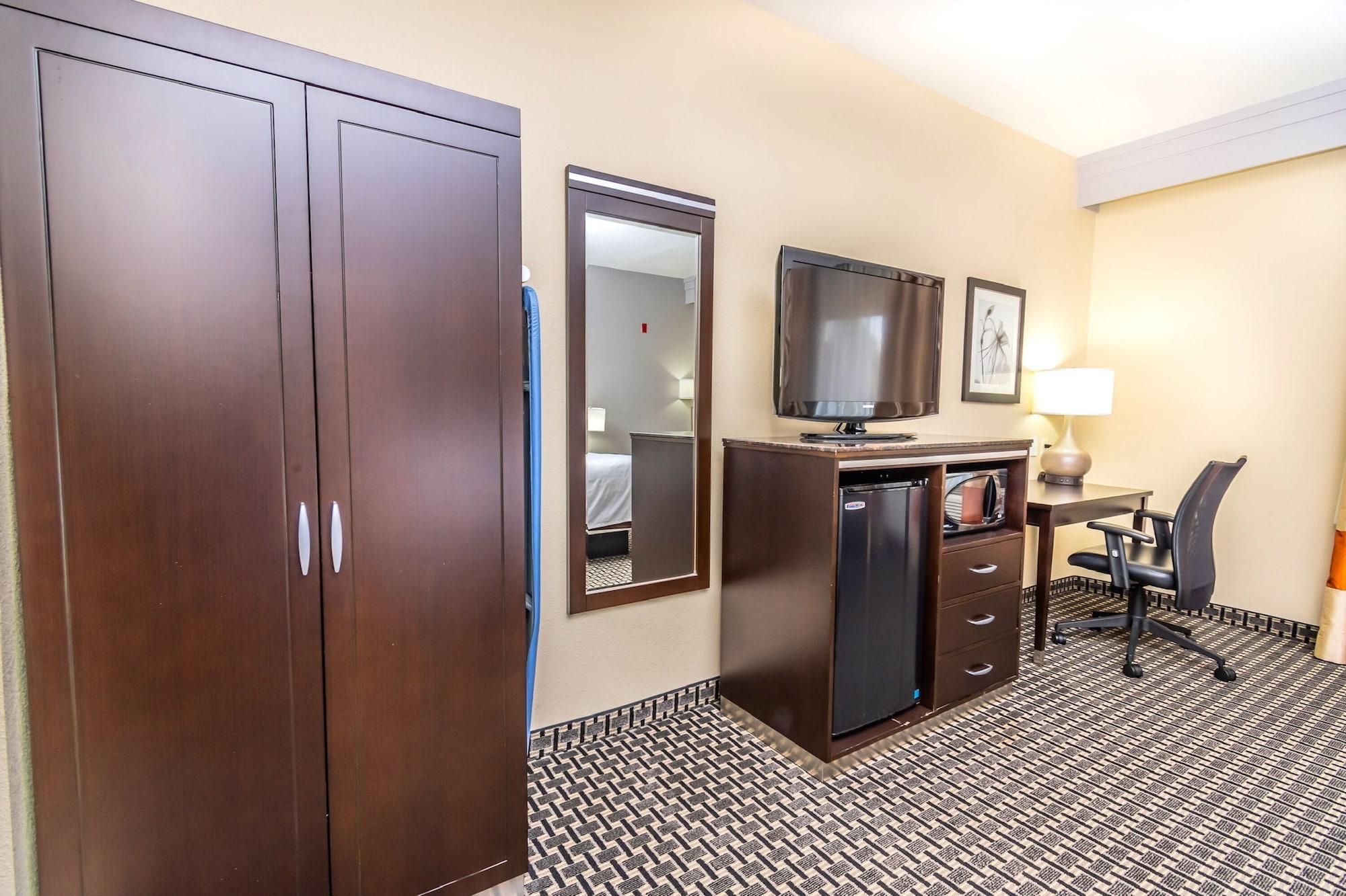 Econo Lodge Inn & Suites East Houston I-10 Eksteriør billede