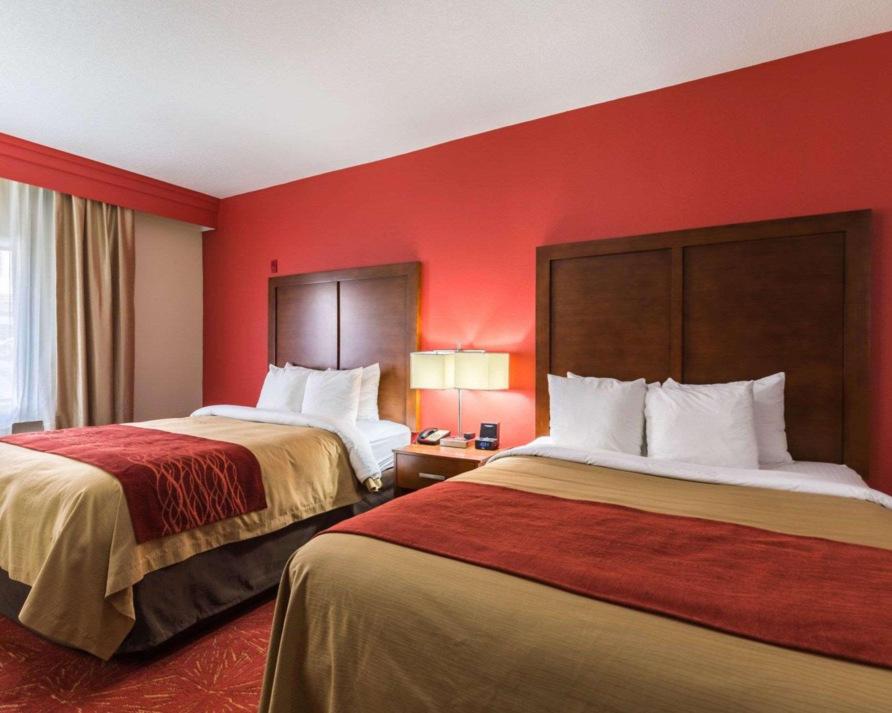 Econo Lodge Inn & Suites East Houston I-10 Eksteriør billede