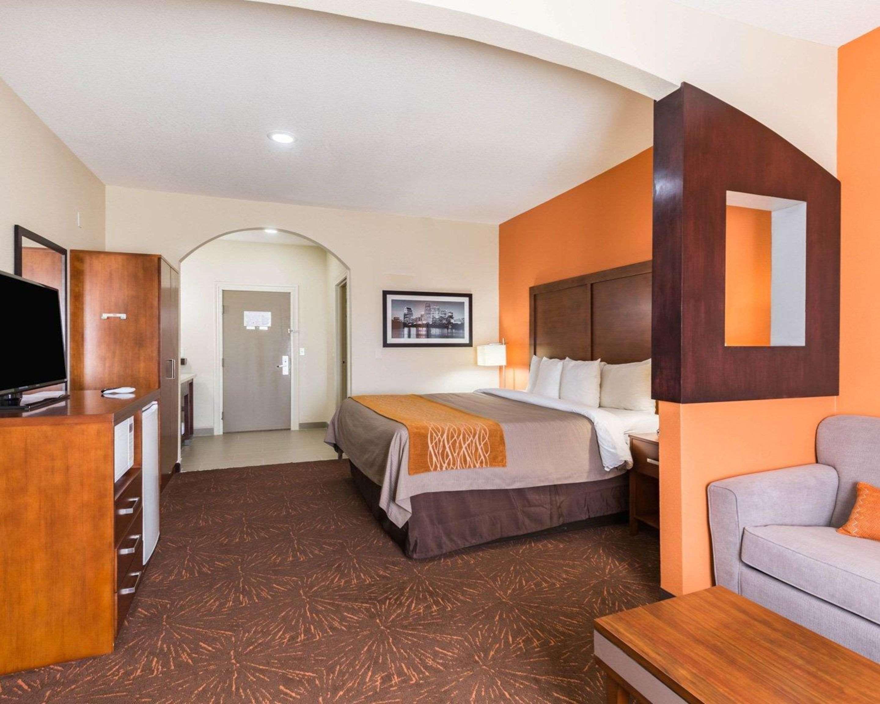 Econo Lodge Inn & Suites East Houston I-10 Eksteriør billede